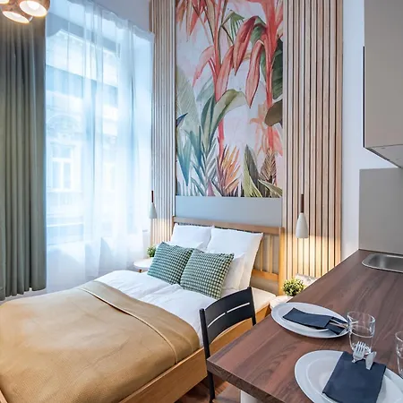 Bright & Cozy Getaway Apartamento Budapeste