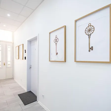 Bright & Cozy Getaway *